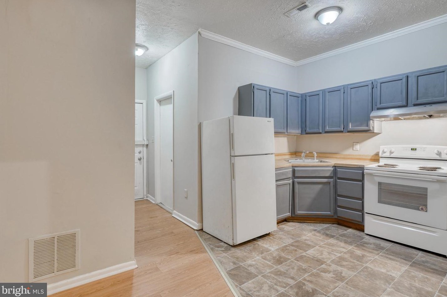 322 Paca St, Baltimore MD 21201-1814 exterior