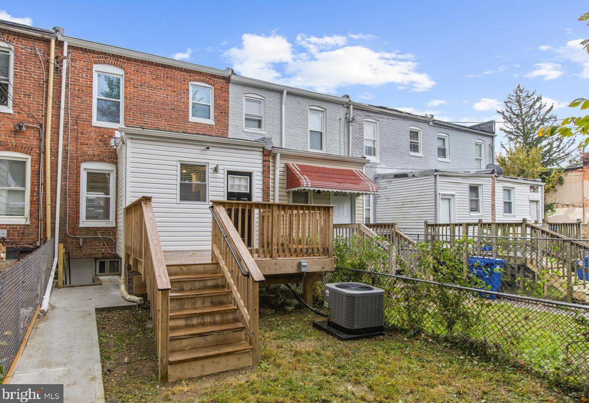 3630 Manchester Ave, Baltimore MD  21215-5922 exterior