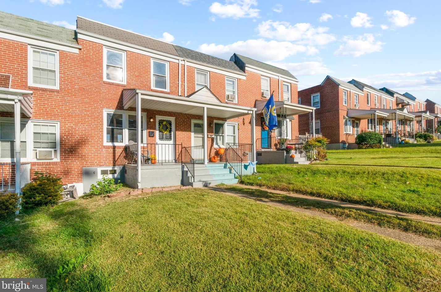 3652 Clarenell Rd, Baltimore, MD 21229-5136