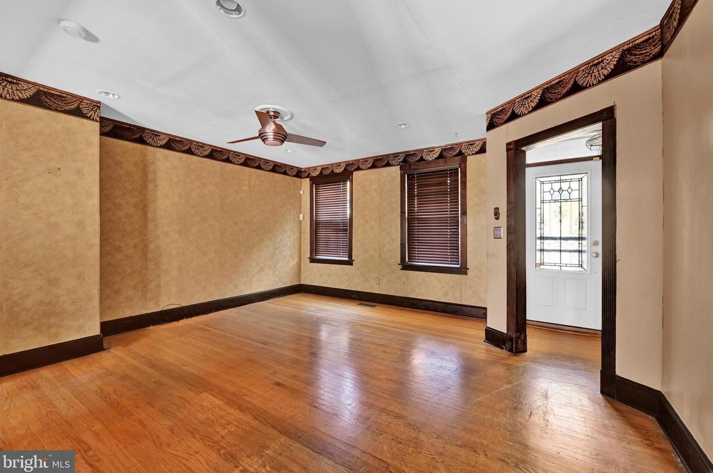 4348 Shamrock Ave, Baltimore MD  21206-6433 exterior