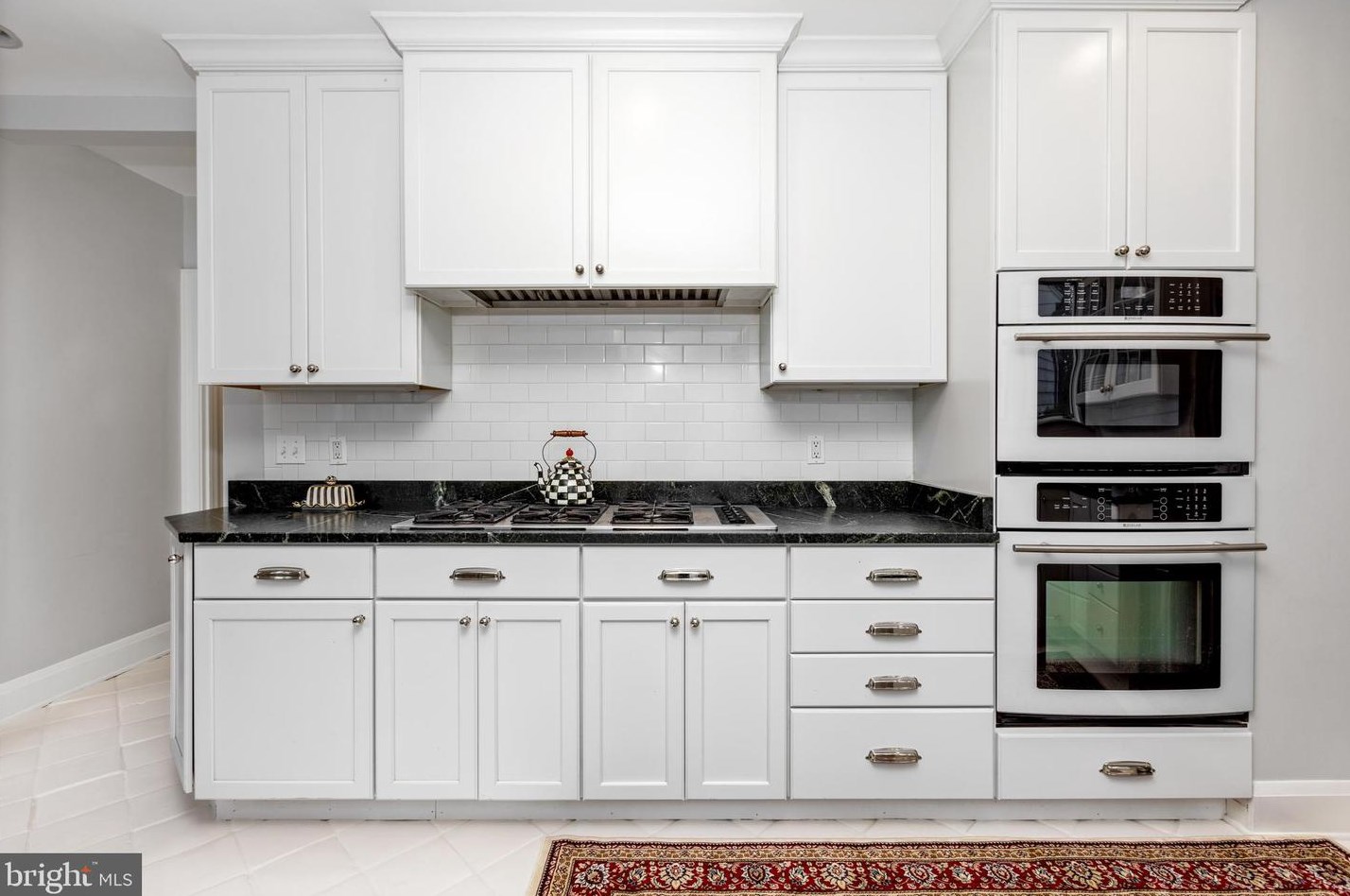 5220 Tilbury Way, Baltimore MD  21212-3504 exterior