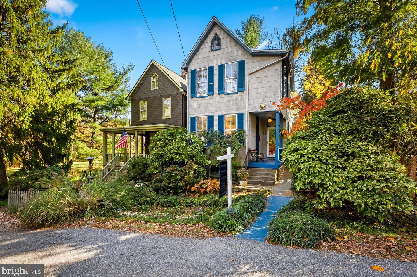 221 Alpine Rd, Baltimore MD  21210-2505 exterior