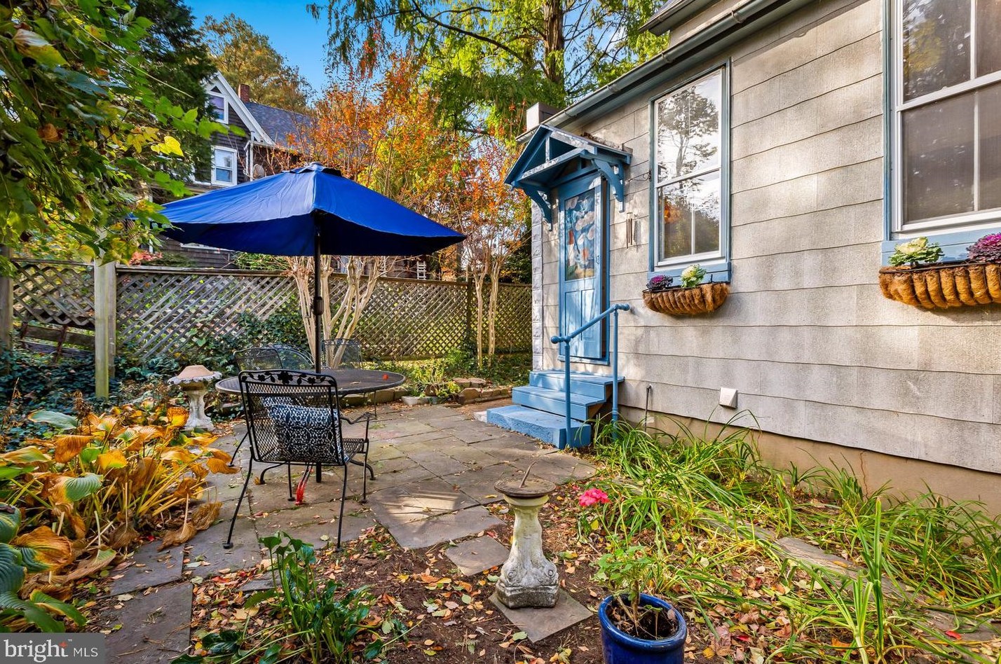 221 Alpine Rd, Baltimore MD  21210-2505 exterior