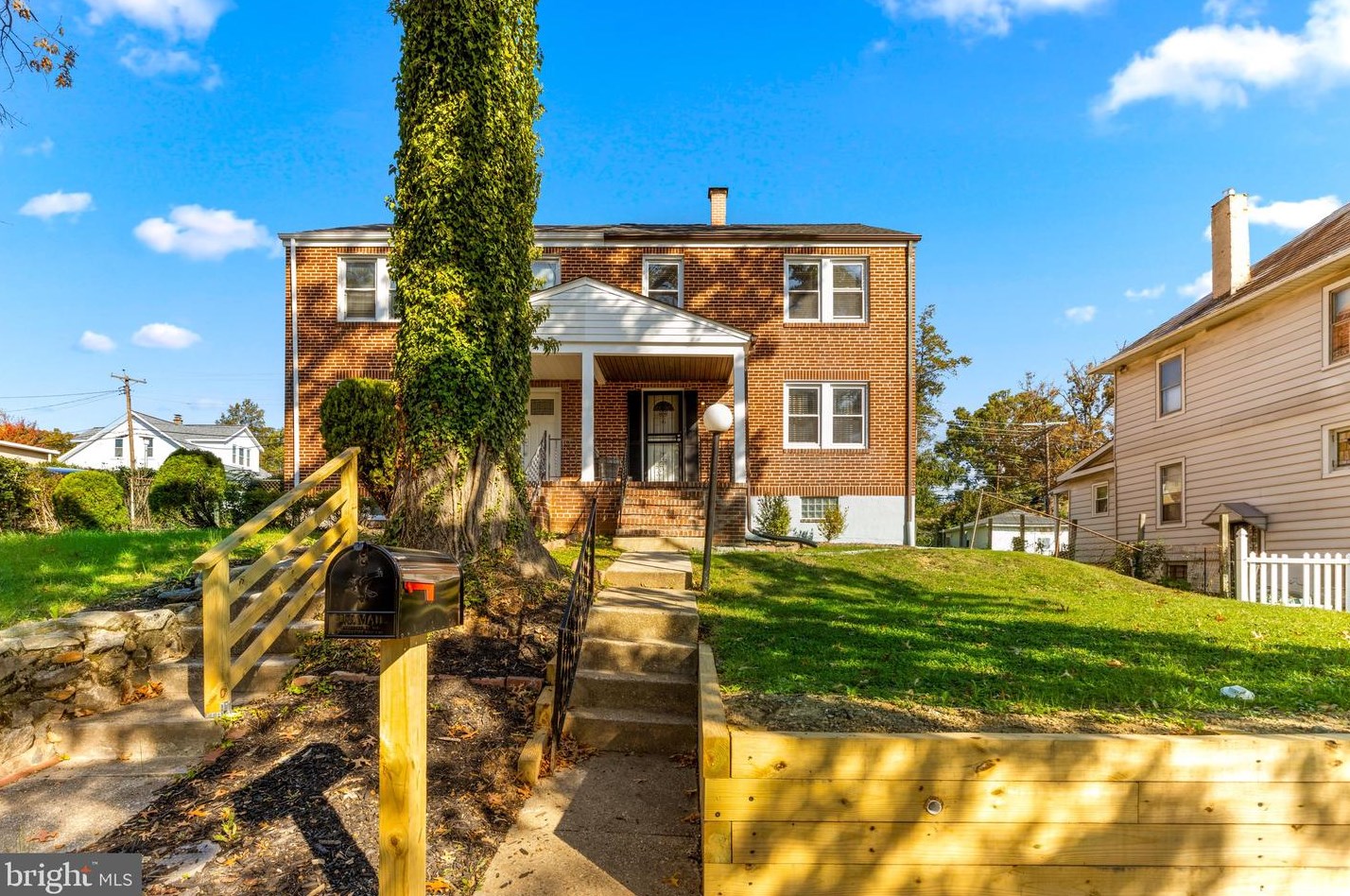 2214 Hamilton Ave, Baltimore, MD 21214-1642