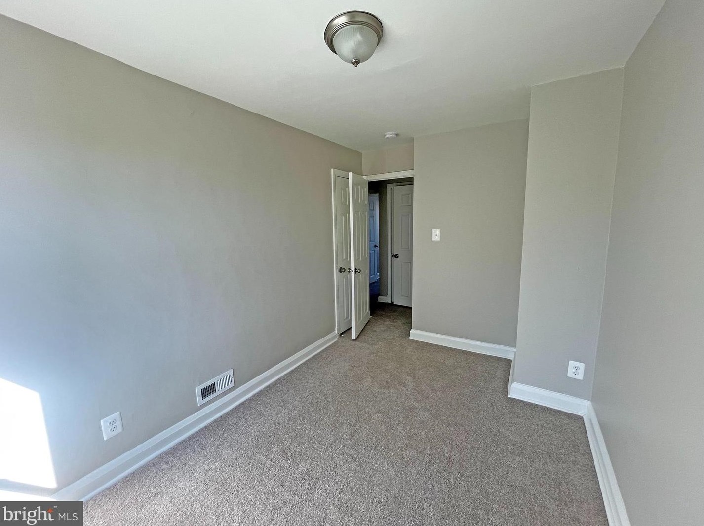 4311 Eldone Rd, Baltimore MD  21229-4511 exterior
