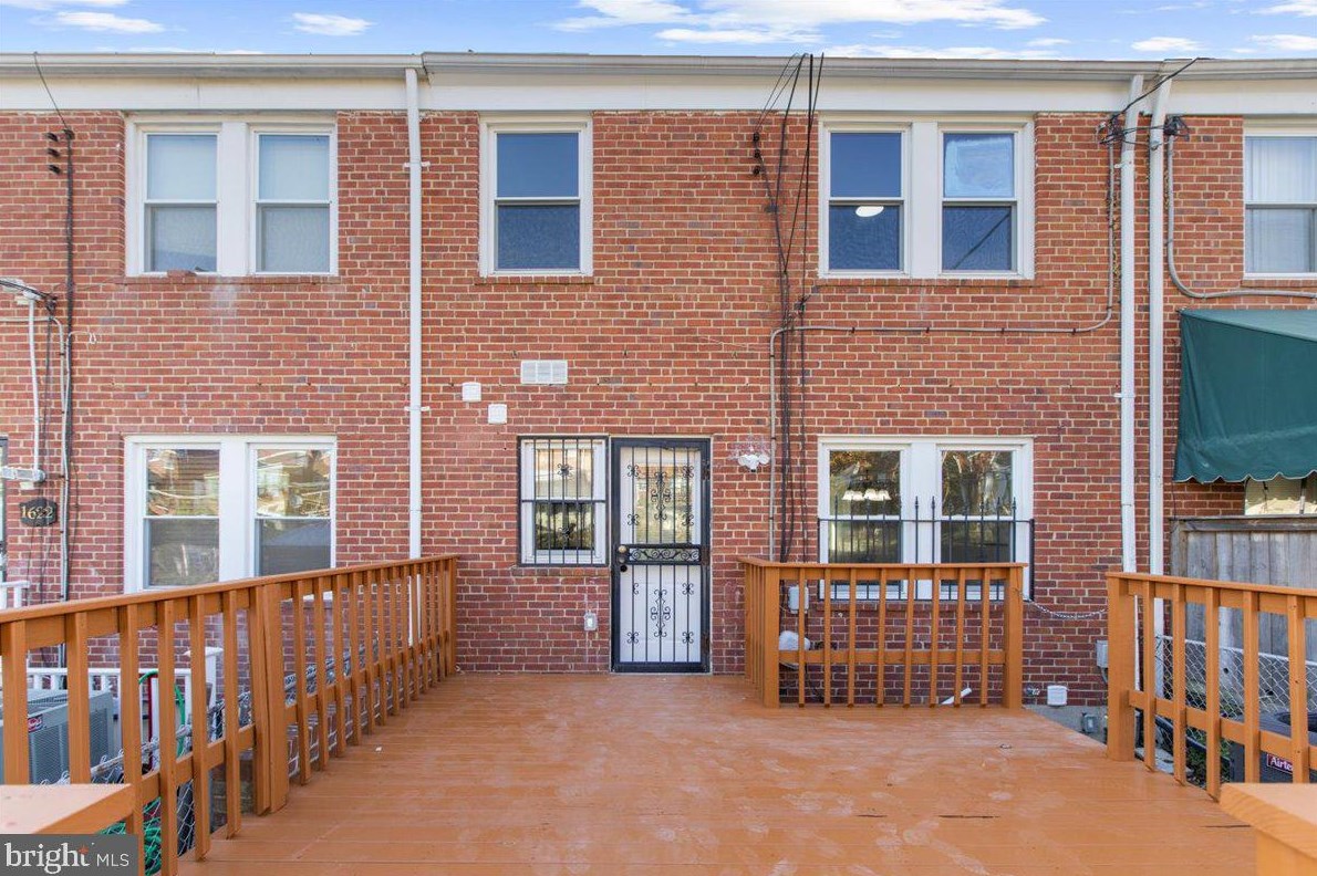 1620 Northbourne Rd, Baltimore MD  21239-3623 exterior