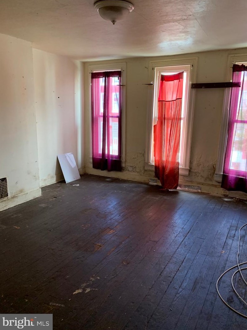 1019 Preston St, Baltimore, MD 21202-5611
