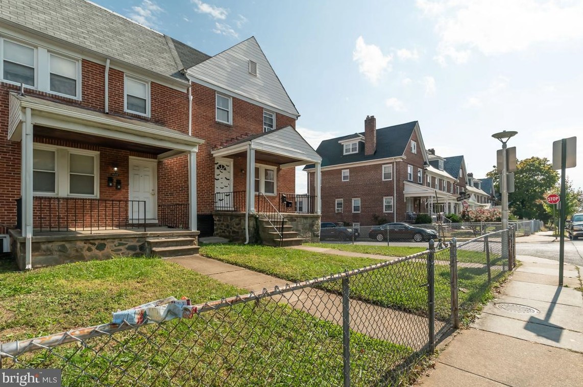 825 Woodington Rd, Baltimore MD  21229-1835 exterior