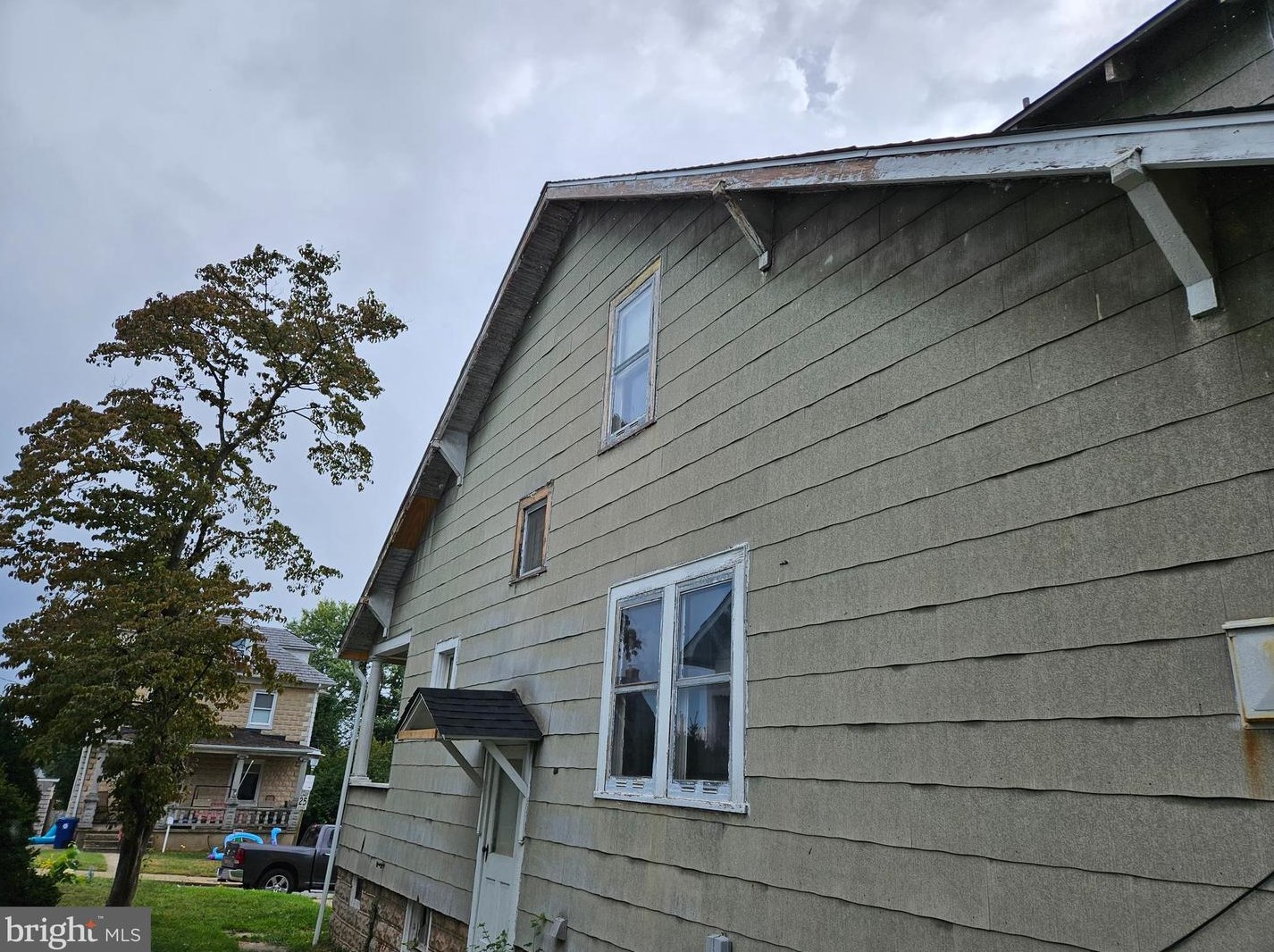 4612 Schley Ave, Baltimore, MD 21206-5522
