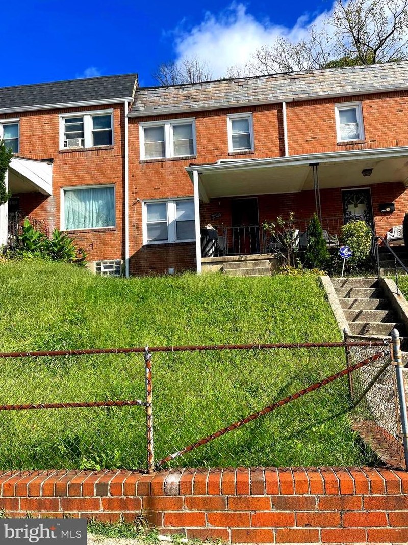 2824 Oakford Ave, Baltimore, MD 21215-6812