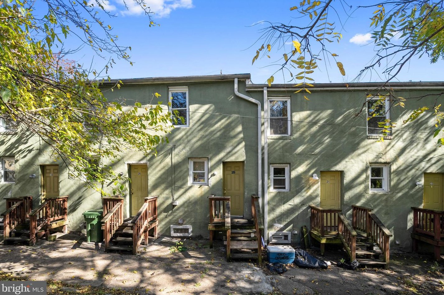 28 Norris St, Baltimore, MD 21223-1855