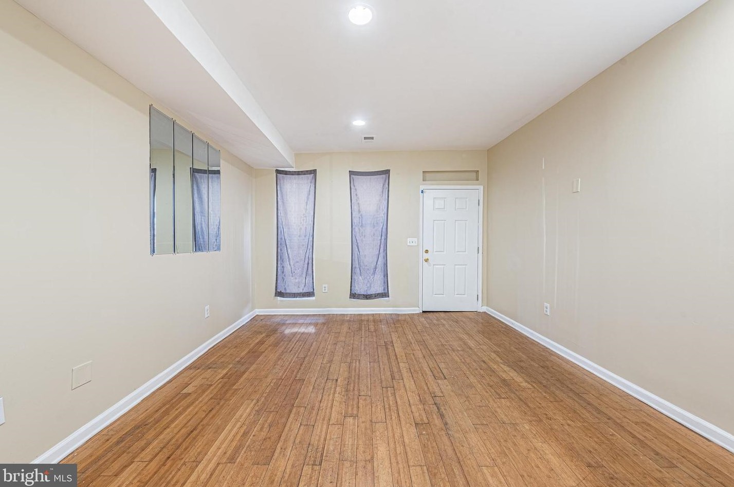 335 Stricker St, Baltimore MD  21223-3115 exterior