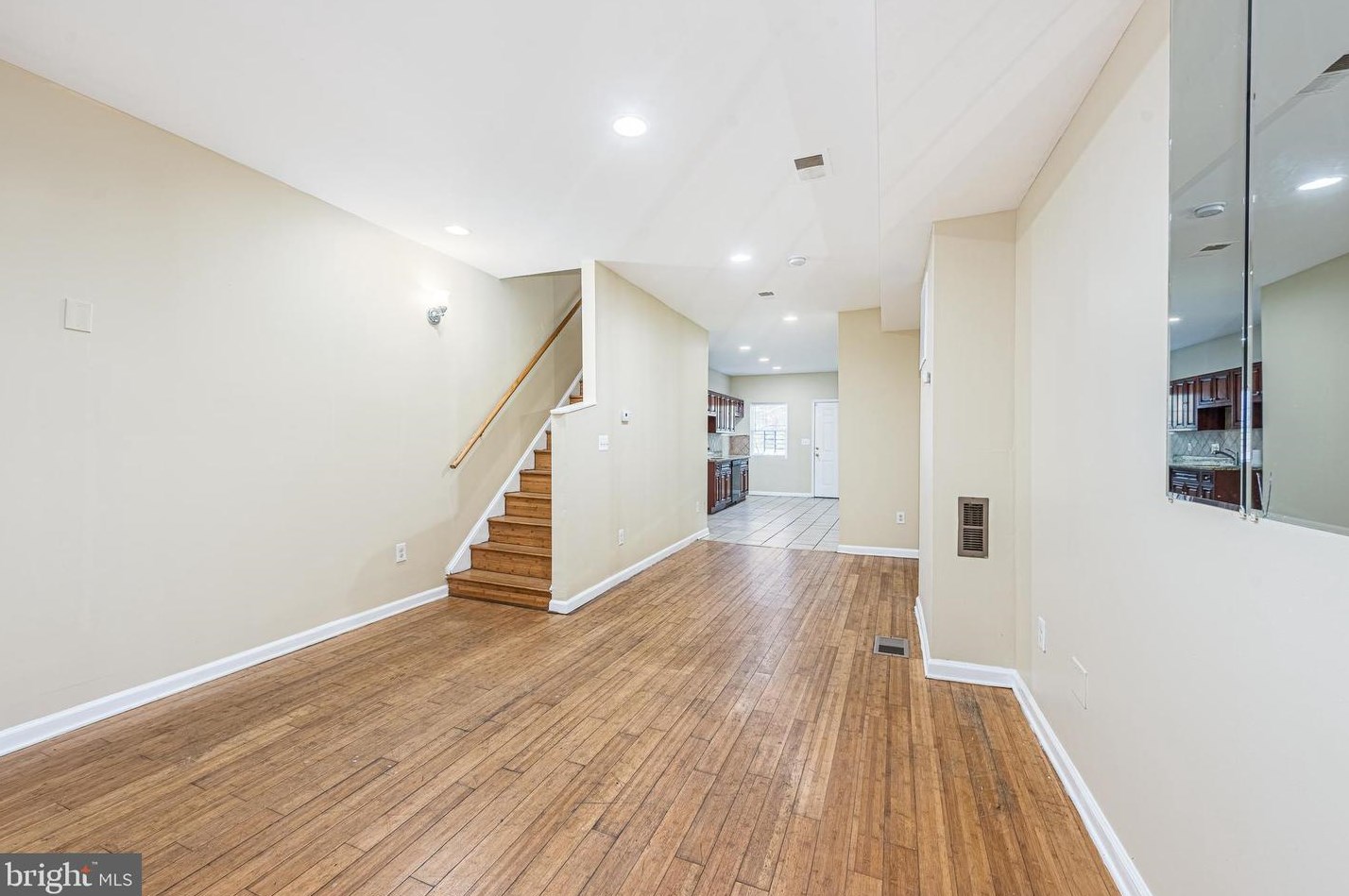 335 Stricker St, Baltimore MD  21223-3115 exterior