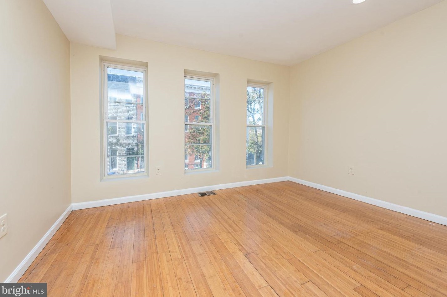 335 Stricker St, Baltimore MD  21223-3115 exterior