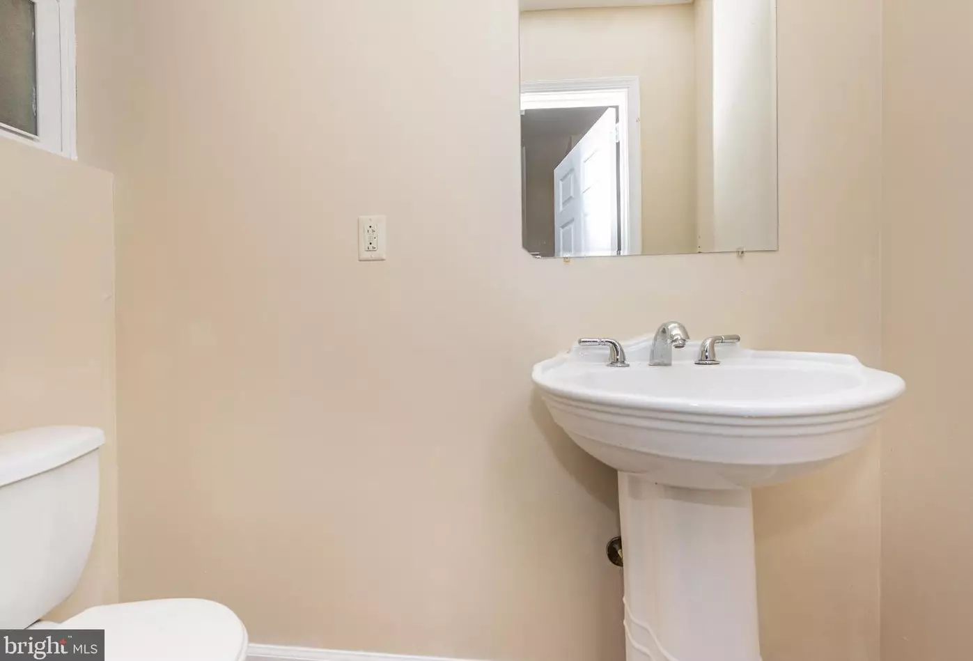 335 Stricker St, Baltimore MD  21223-3115 exterior