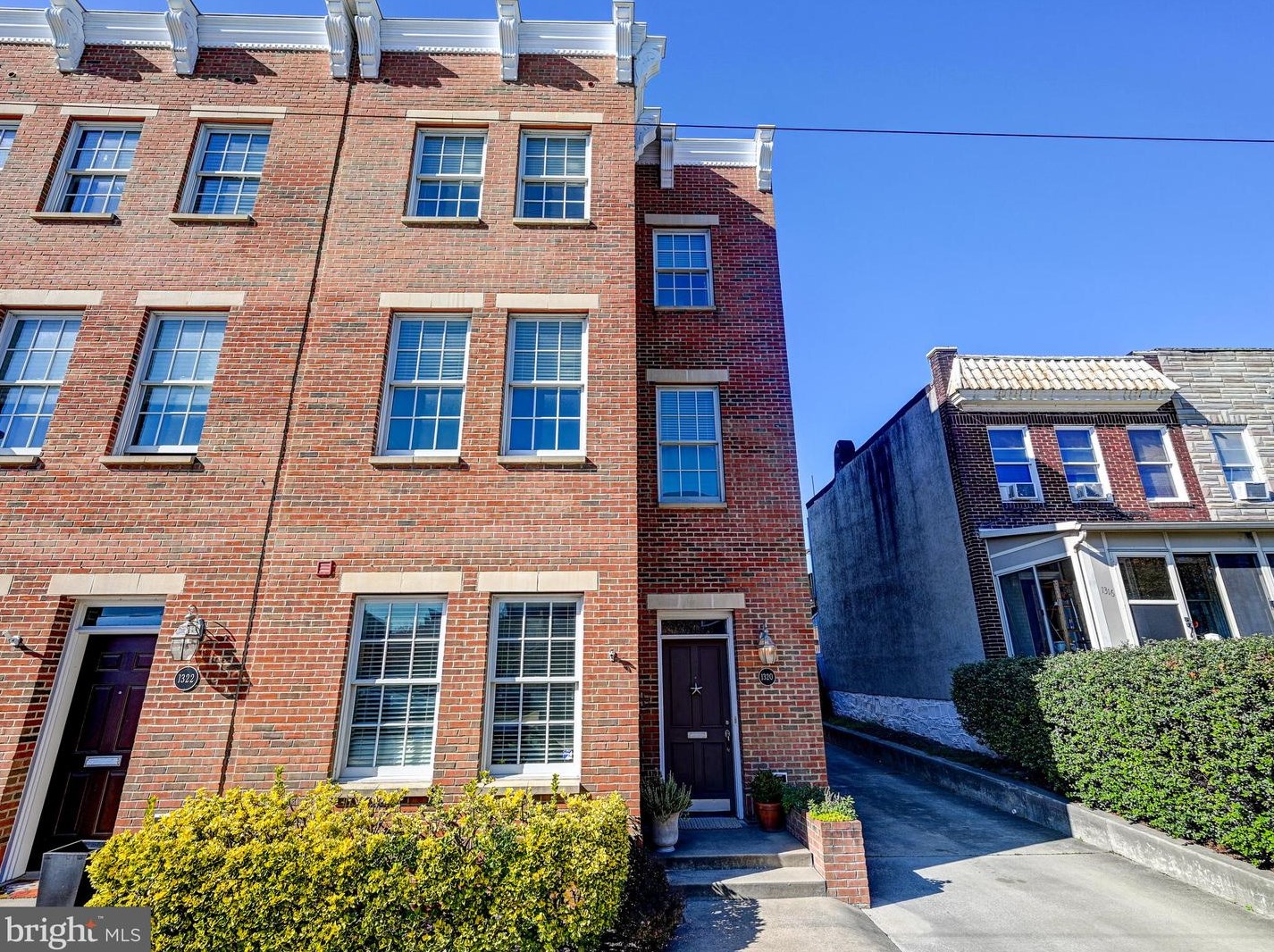 1320 Haubert St, Baltimore, MD 21230-5220