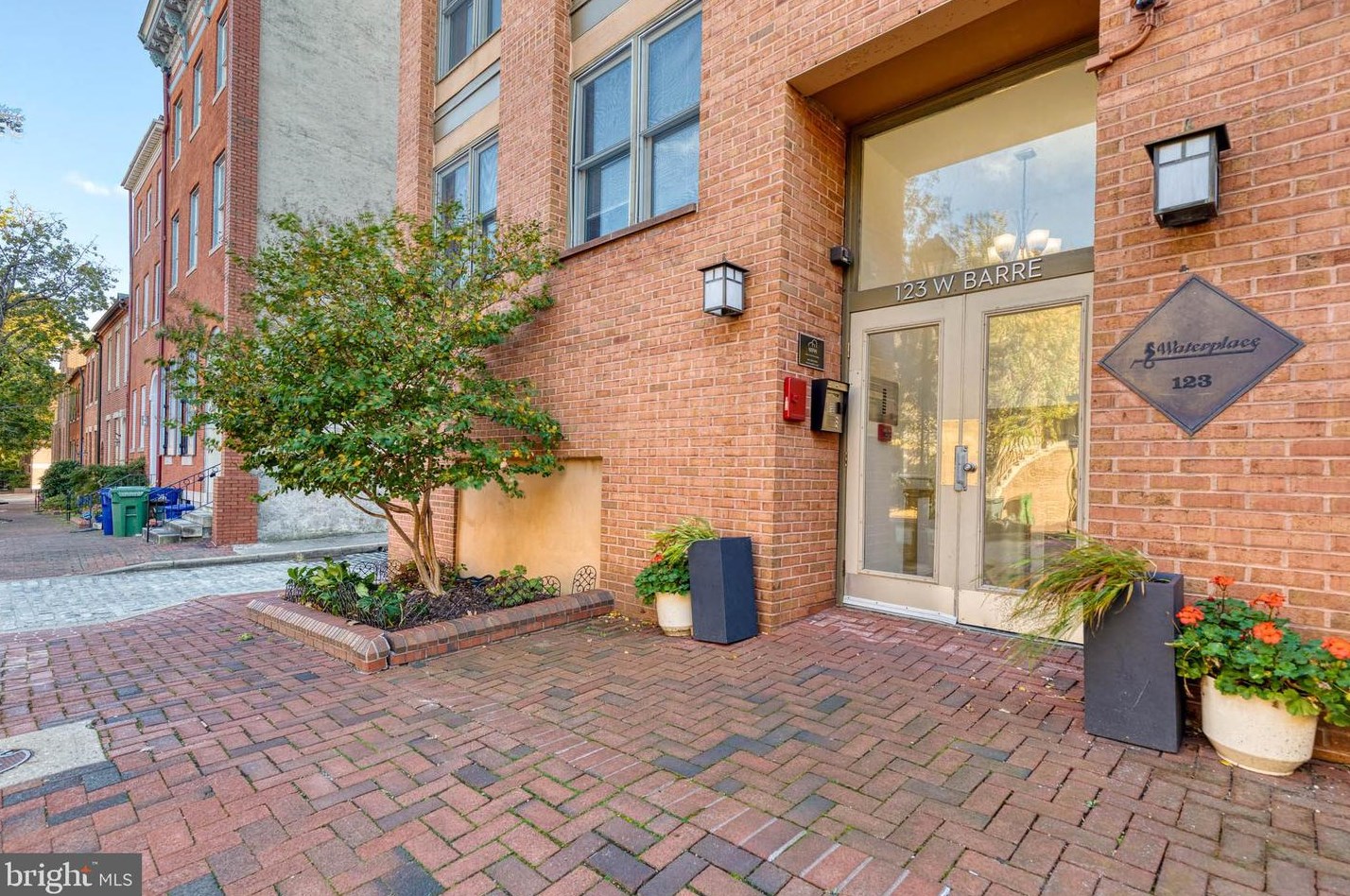 123 W Barre St #102, Baltimore, MD 21201