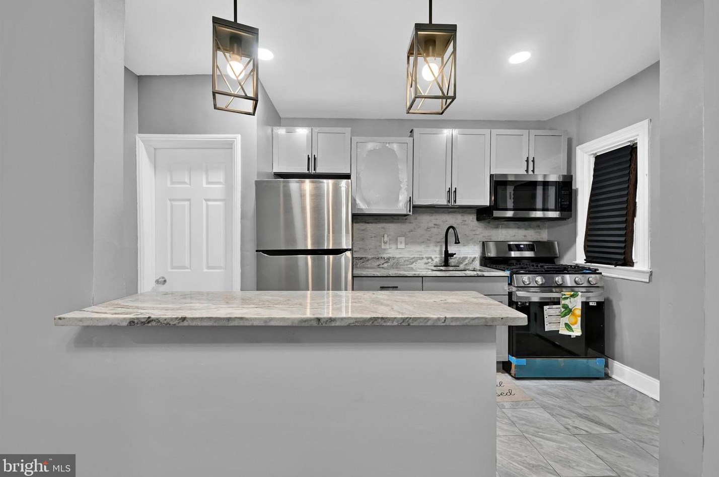 1210 Ashburton St, Baltimore MD  21216-4305 exterior