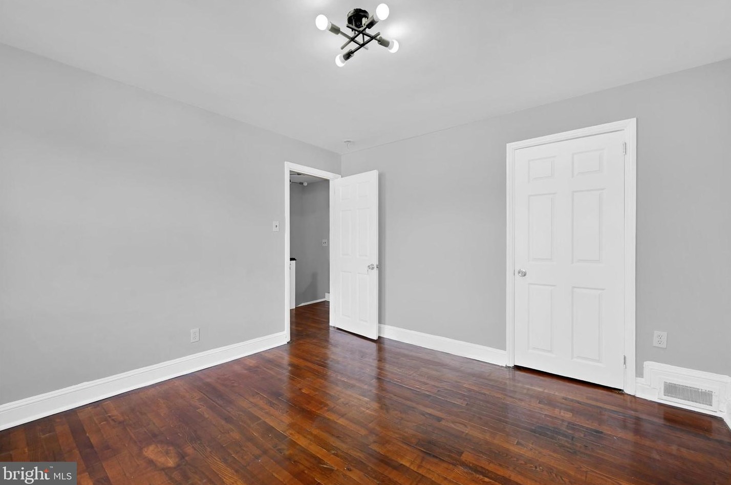 1210 Ashburton St, Baltimore MD  21216-4305 exterior