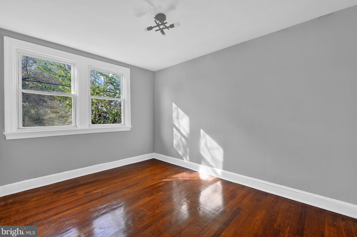1210 Ashburton St, Baltimore MD  21216-4305 exterior
