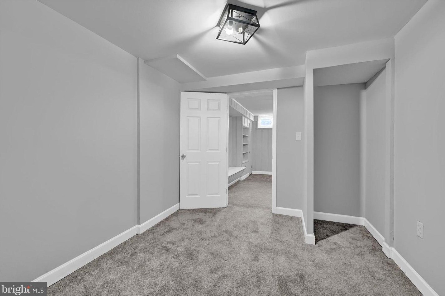 1210 Ashburton St, Baltimore MD  21216-4305 exterior