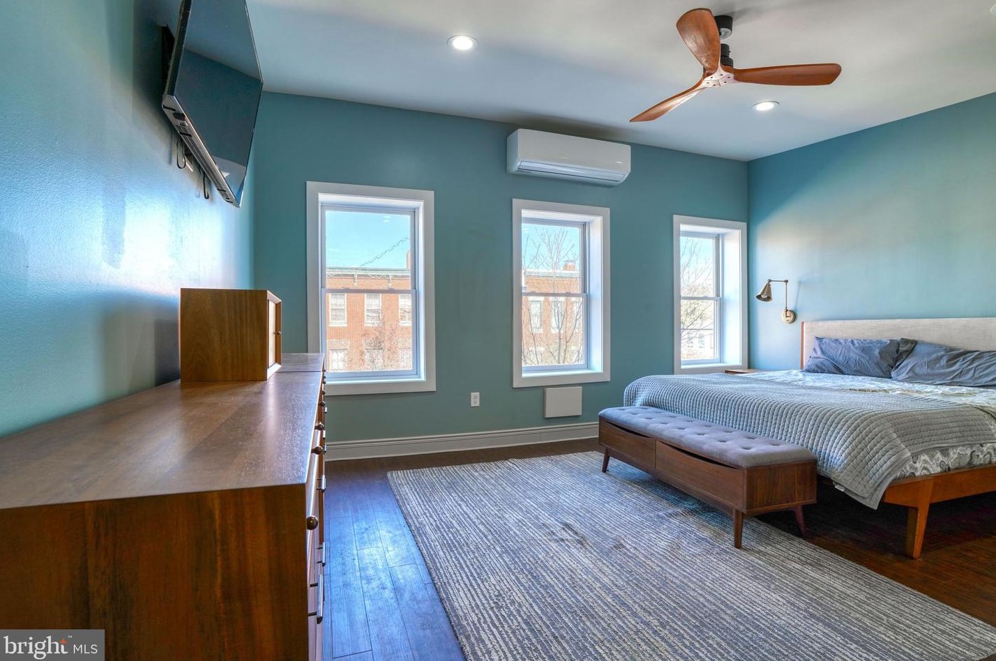 1705 Hollins St, Baltimore MD  21223-2310 exterior