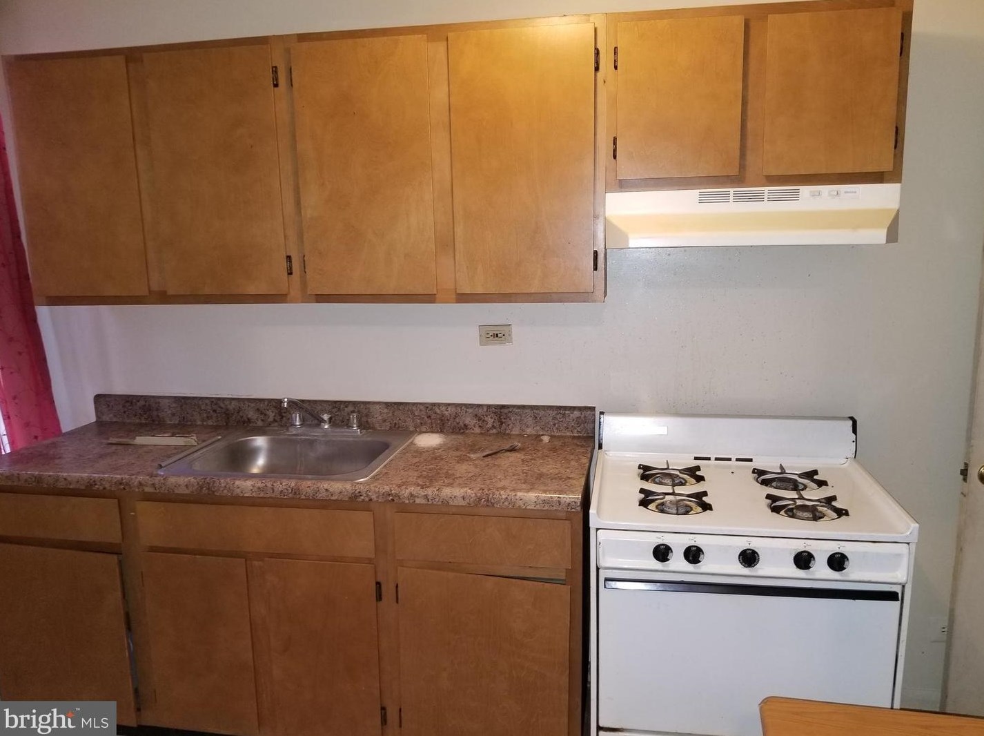 2428 Franklin St, Baltimore MD  21223-1117 exterior