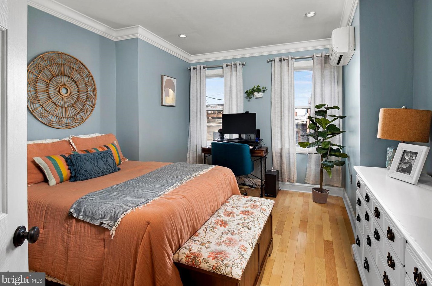 706 Potomac St, Baltimore MD  21224-3955 exterior