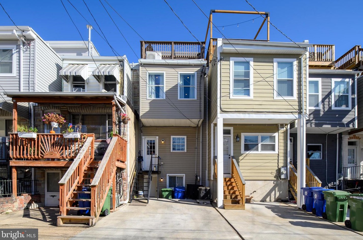 706 Potomac St, Baltimore MD  21224-3955 exterior