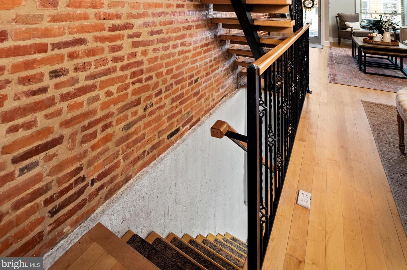 706 Potomac St, Baltimore MD  21224-3955 exterior