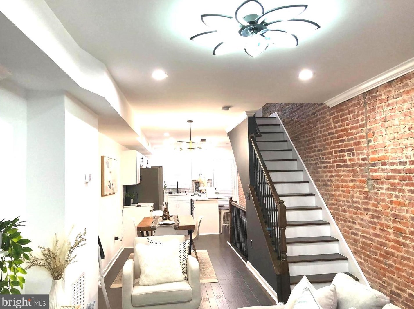 229 Robinson St, Baltimore MD  21224-2215 exterior