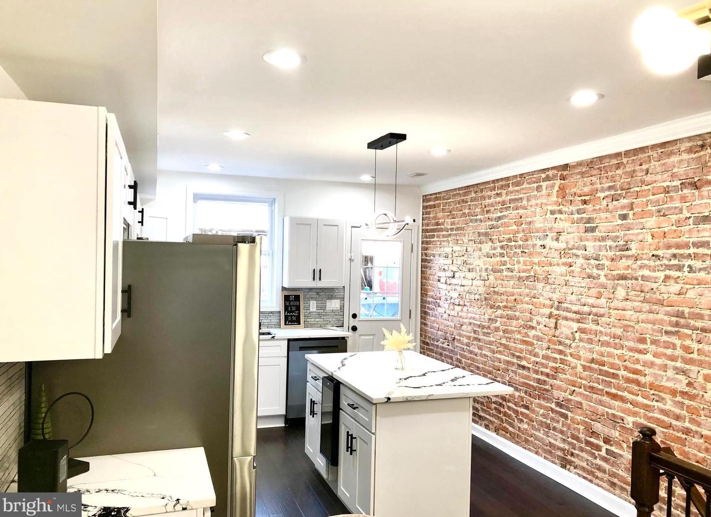 229 Robinson St, Baltimore MD  21224-2215 exterior