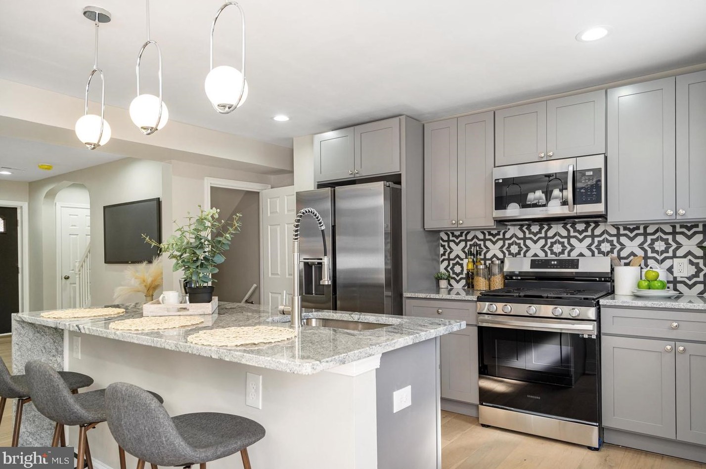 2025 Woodbourne Ave, Baltimore, MD 21239-3641