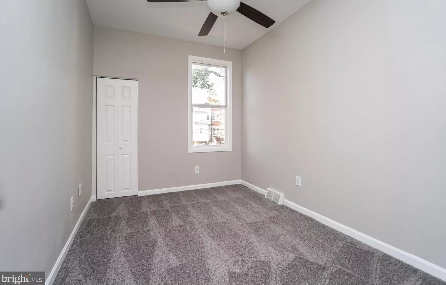 412 Mount Holly St, Baltimore MD  21229-2925 exterior