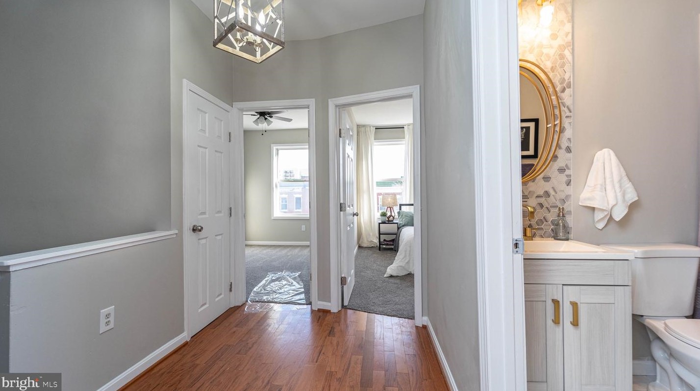 412 Mount Holly St, Baltimore MD  21229-2925 exterior