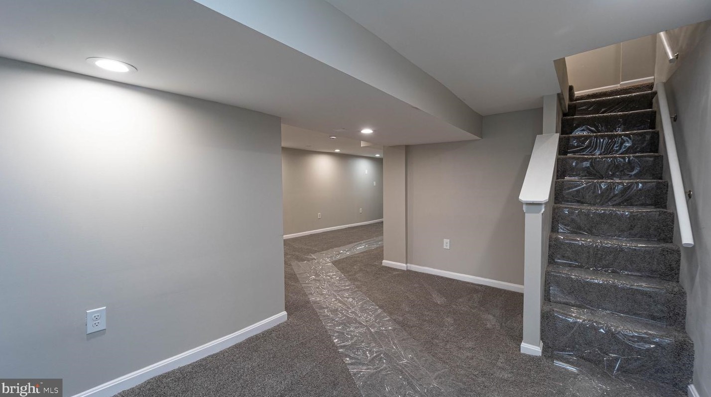 412 Mount Holly St, Baltimore MD  21229-2925 exterior