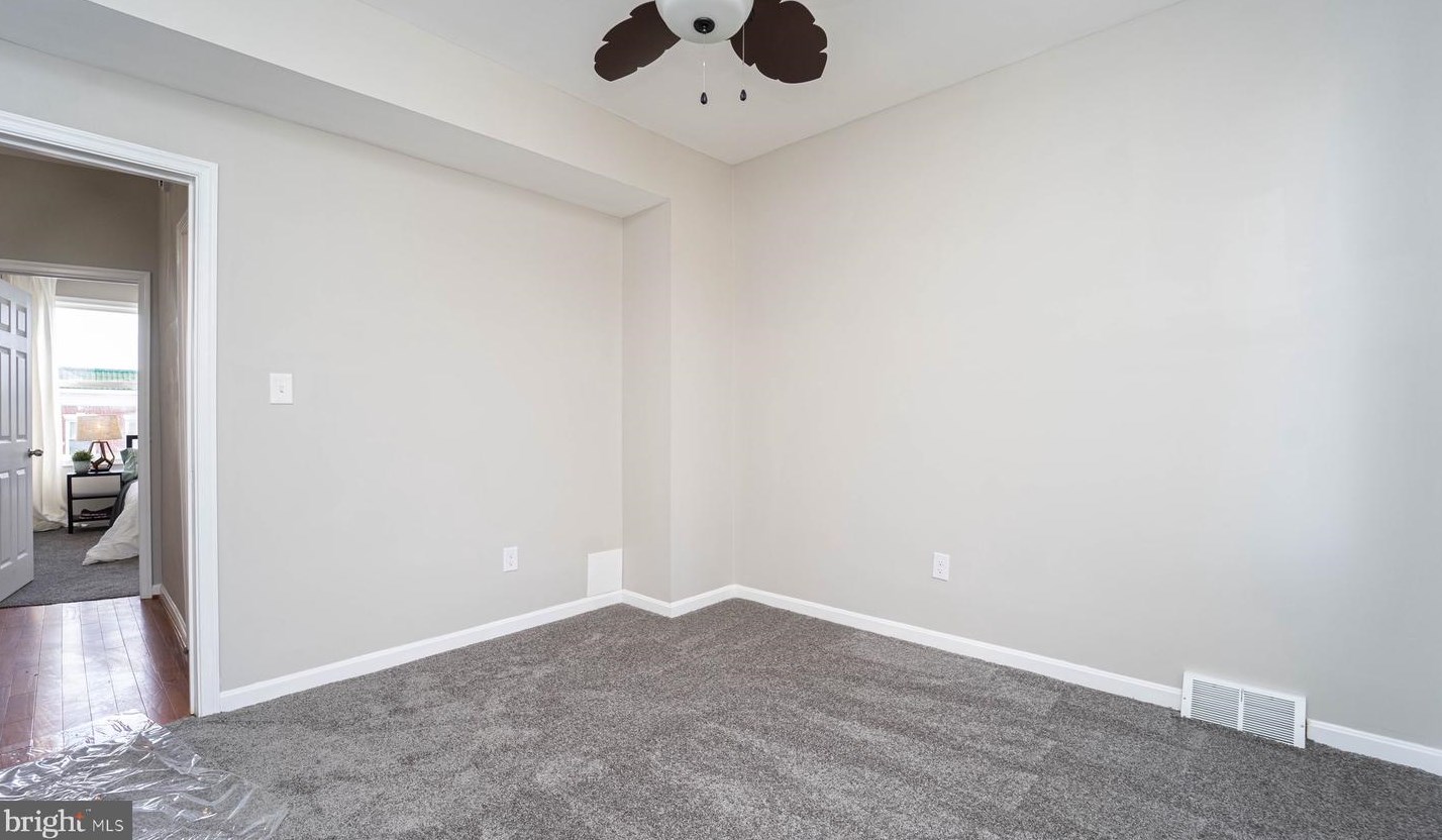 412 Mount Holly St, Baltimore MD  21229-2925 exterior