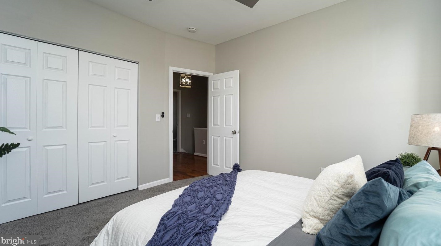 412 Mount Holly St, Baltimore MD  21229-2925 exterior