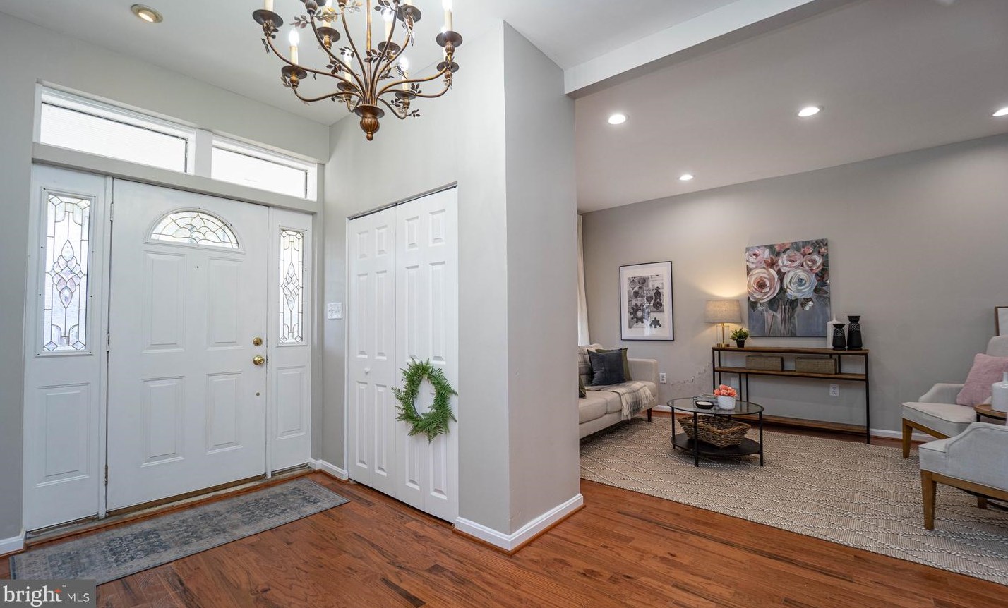 412 Mount Holly St, Baltimore MD  21229-2925 exterior