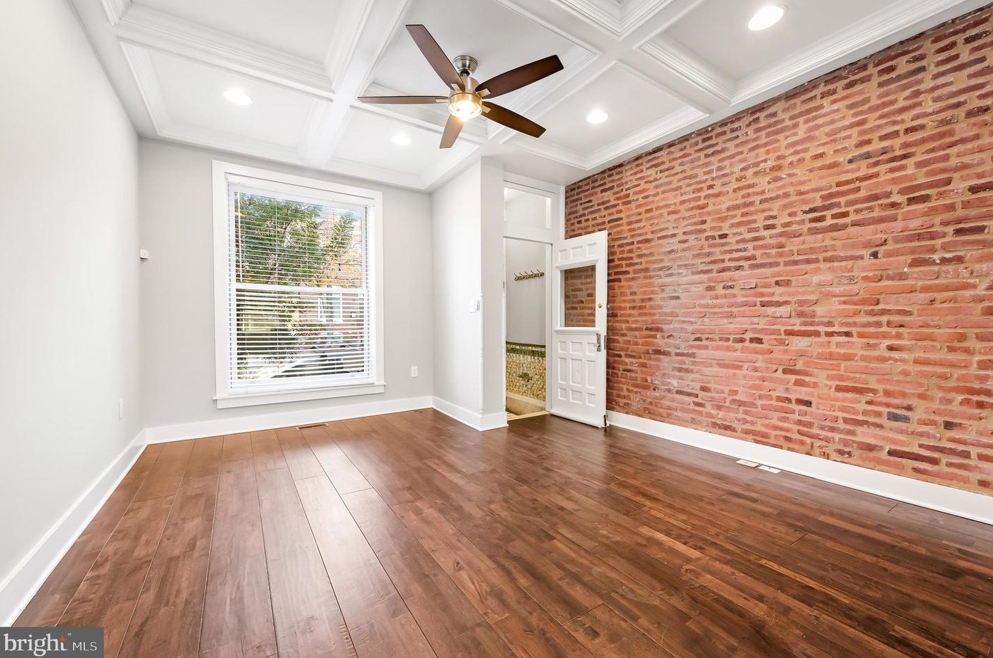 412 Clinton St, Baltimore MD  21224-1450 exterior
