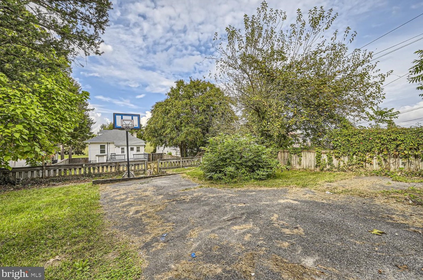 3923 Wilkens Ave, Baltimore MD  21229-5037 exterior