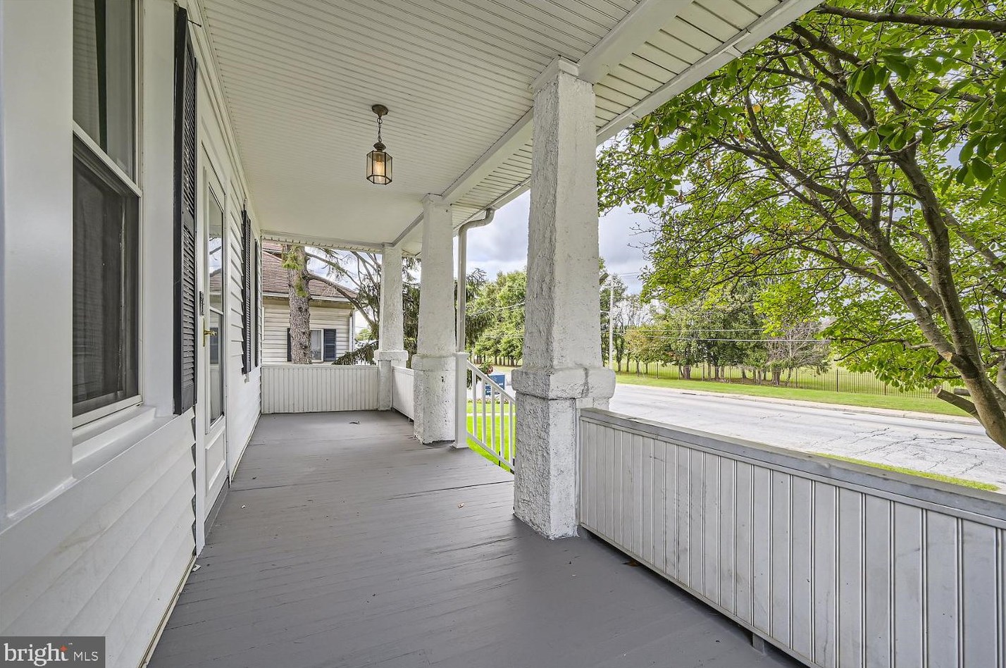 3923 Wilkens Ave, Baltimore MD  21229-5037 exterior