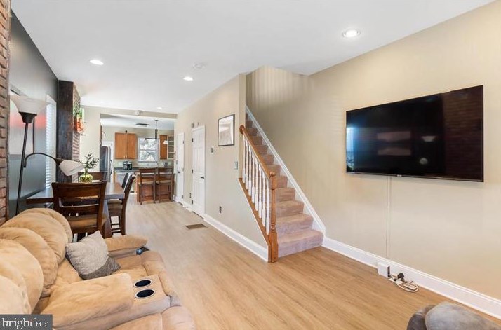822 S Decker Ave, Baltimore, MD 21224