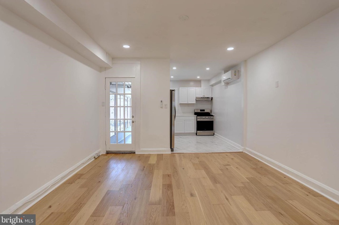 3814 Woodridge Rd, Baltimore, MD 21229