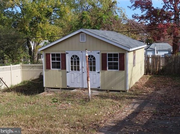 3906 Ridgecroft Rd, Baltimore MD  21206-5056 exterior