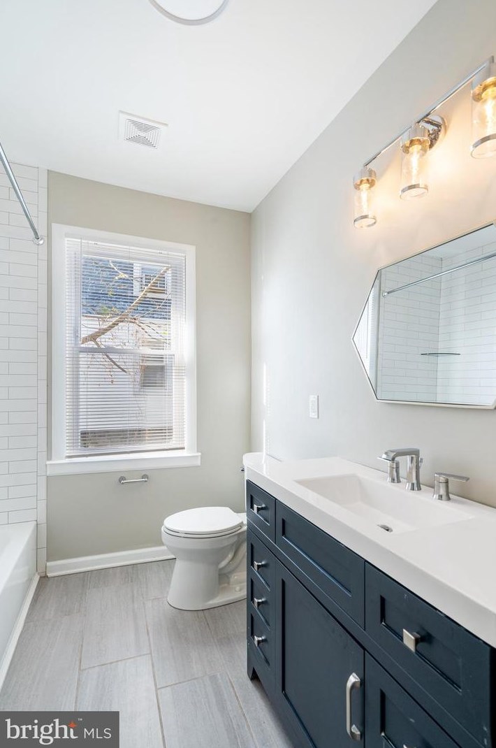 3408 Forest Park Ave, Baltimore MD  21216-1425 exterior