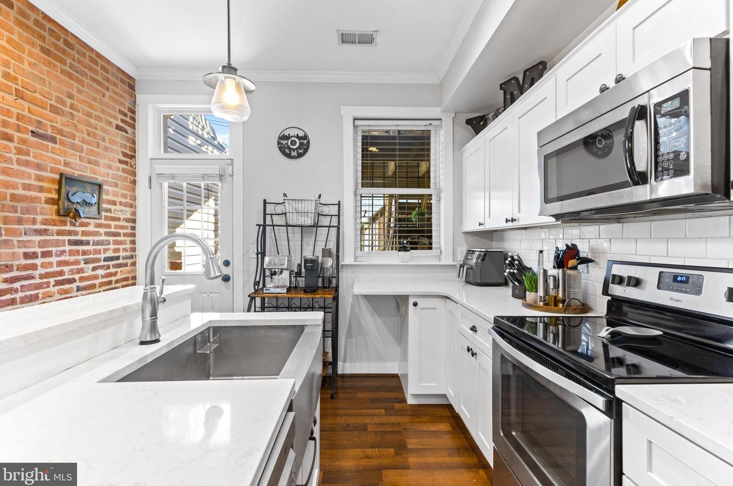 2907 Dillon St, Baltimore MD  21224-4833 exterior