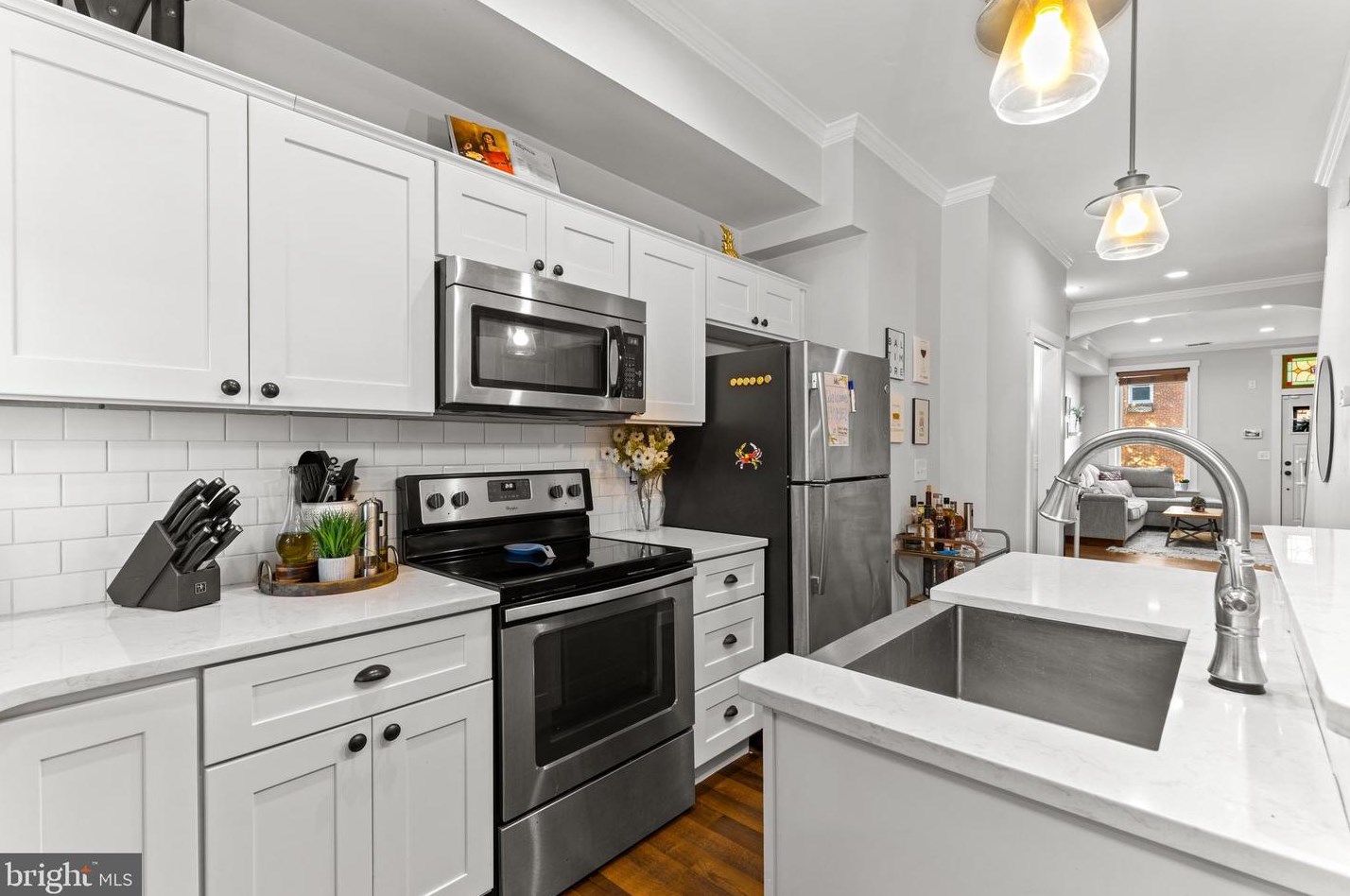 2907 Dillon St, Baltimore MD  21224-4833 exterior