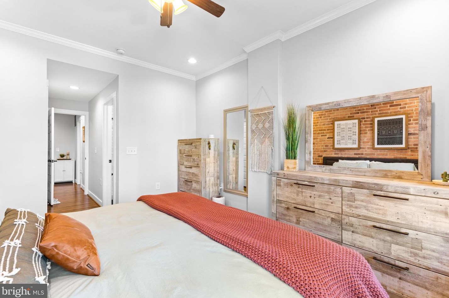 2907 Dillon St, Baltimore MD  21224-4833 exterior