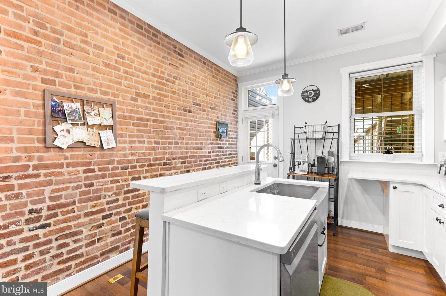 2907 Dillon St, Baltimore MD  21224-4833 exterior